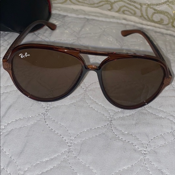 Brand new sunglasses - Picture 5 of 5